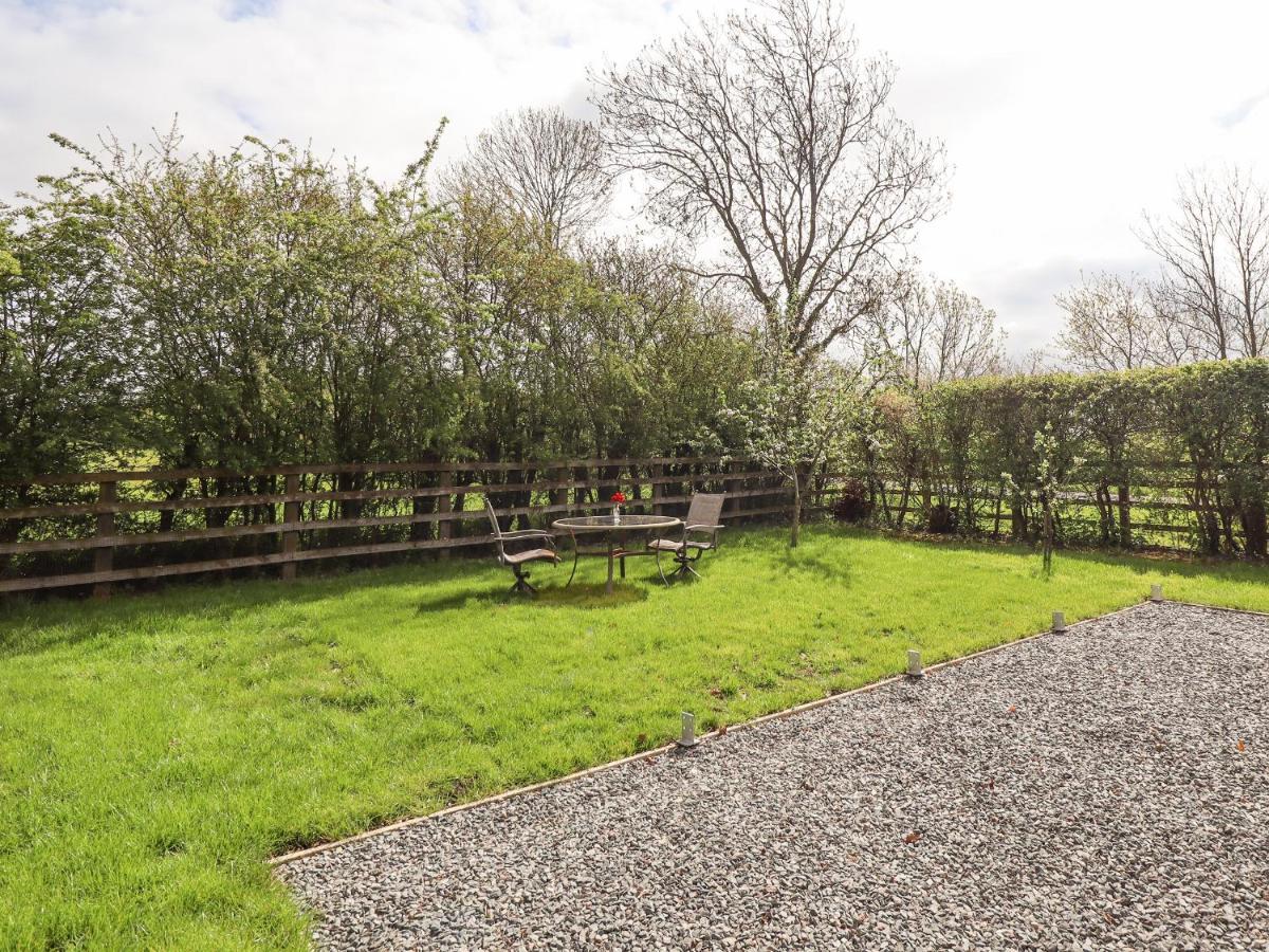 Barn Owl Annex Villa มาร์เก็ตเรเซน ภายนอก รูปภาพ